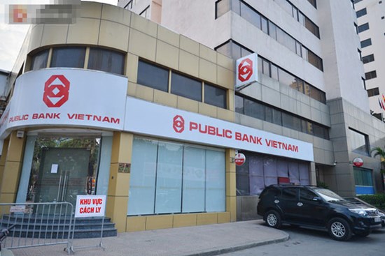 Khẩn: Hà Nội tìm kiếm những người từng đến phòng giao dịch nơi nữ nhân viên ngân hàng mắc Covid-19 làm việc