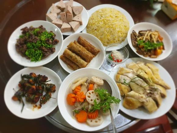 Làm mâm cỗ toàn đồ luộc cúng ông Công ông Táo, cô gái bị mẹ bạn trai tuyên bố: Không xứng đáng lấy con trai mẹ-3