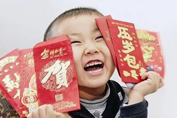 Bé gái đi đâu cũng có hành động xoa xoa như đang rửa tay, biết nguyên do có người phải bật khóc-3