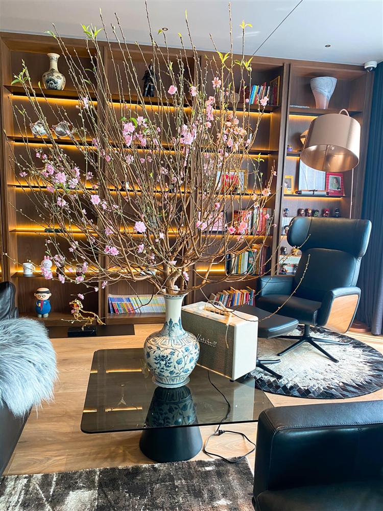 Sao Việt trang trí nhà cửa đón Tết: Lã Thanh Huyền 3 đời chơi lan Hồ Điệp, Thúy Hạnh thiết kế sân vườn đèn hoa lộng lẫy như nhà hàng Nhật-7