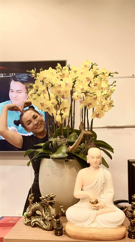 Sao Việt trang trí nhà cửa đón Tết: Lã Thanh Huyền 3 đời chơi lan Hồ Điệp, Thúy Hạnh thiết kế sân vườn đèn hoa lộng lẫy như nhà hàng Nhật-8