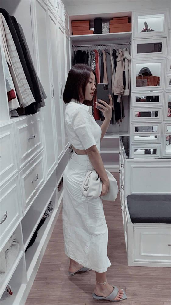 Căn hộ của Văn Mai Hương: Góc nào sống ảo cũng lung linh, riêng phòng thay đồ là nơi có ngàn lẻ một bức ảnh-4