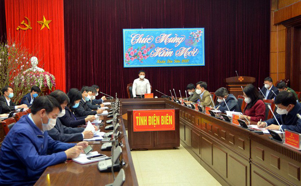 2 ca dương tính SARS-CoV-2 khai báo gian dối, tài xế bị tước bằng lái-1