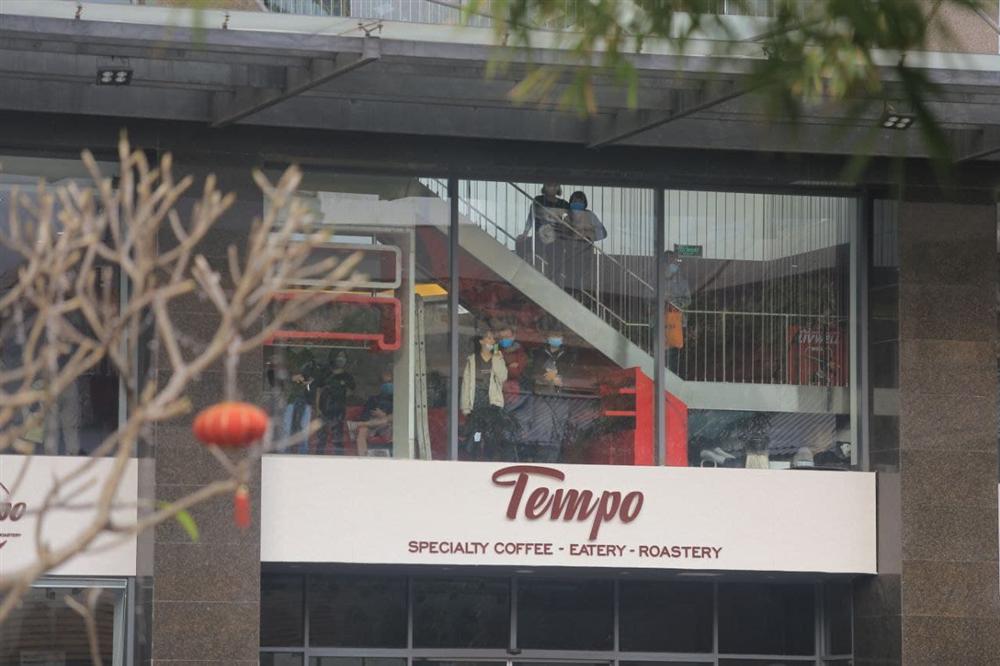 Hà Nội: Gỡ bỏ phong tỏa chung cư 88 Láng Hạ, cư dân vui như Tết!-17