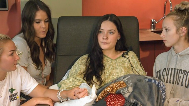 Đẩy bạn thân từ độ cao 20m xuống nước cho vui suýt gây tai nạn chết người, cô gái trẻ nhận cái kết tù tội và cuộc sống hiện tại của nạn nhân-1