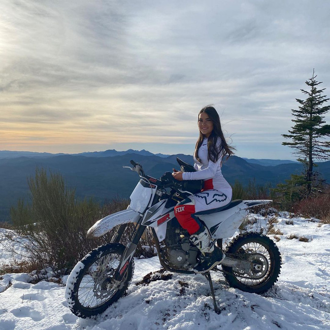 Đẩy bạn thân từ độ cao 20m xuống nước cho vui suýt gây tai nạn chết người, cô gái trẻ nhận cái kết tù tội và cuộc sống hiện tại của nạn nhân-5