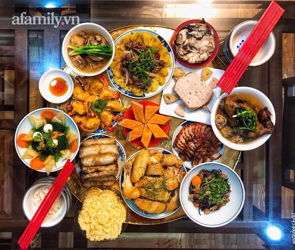 Mẹ 3 con làm dâu phố Hàng Bông 1 tiếng làm xong mâm cỗ 12 món: Nếu không giữ Tết, mai này biết kể chuyện gì cho con cháu nghe?-2