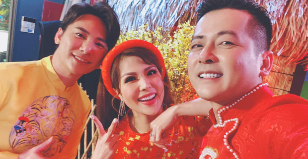 Một mực phủ nhận hẹn hò, Hoàng Anh và tình tin đồn vẫn dính như sam, còn tung ảnh đón xuân cực tình-2