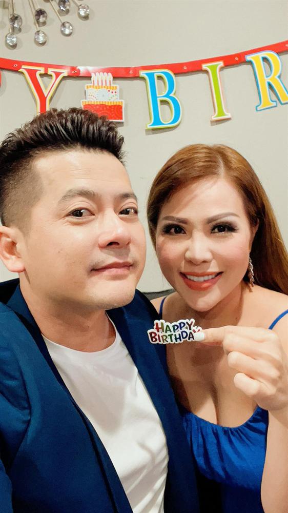 Một mực phủ nhận hẹn hò, Hoàng Anh và tình tin đồn vẫn dính như sam, còn tung ảnh đón xuân cực tình-5