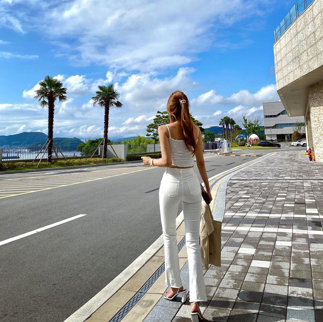 5 kiểu giày đáng sắm giúp style lên đời dịp Tết: Diện với váy hay quần cũng xinh sang hết cỡ-8