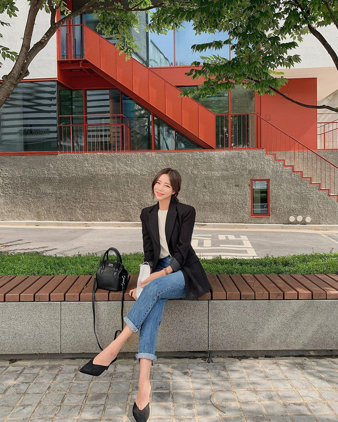 5 kiểu giày đáng sắm giúp style lên đời dịp Tết: Diện với váy hay quần cũng xinh sang hết cỡ-13