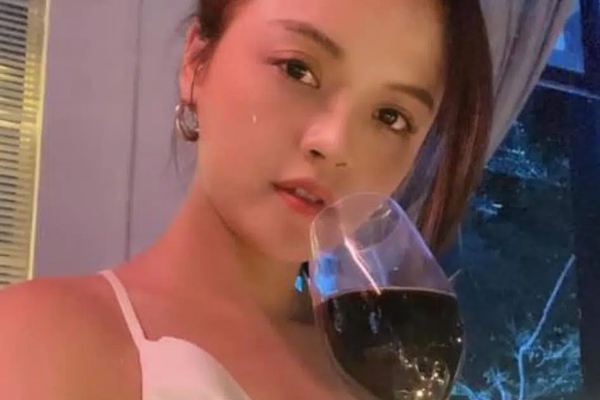 Thu Quỳnh có động thái đầu tiên sau đồn đoán chia tay bạn trai: Người miệng hay cười chưa chắc lệ không rơi-5