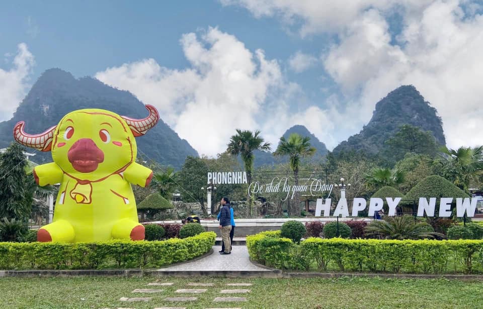 Linh vật chú trâu đón Tết Tân Sửu gây sốt khi được dân mạng bình phẩm chẳng khác nào lợn bị cắm sừng-3