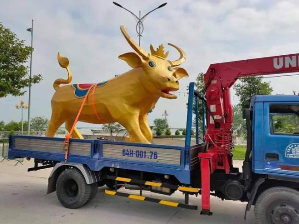 Linh vật chú trâu đón Tết Tân Sửu gây sốt khi được dân mạng bình phẩm chẳng khác nào lợn bị cắm sừng-2