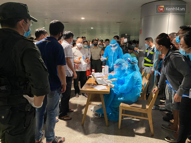 30 người tiếp xúc nhân viên sân bay Tân Sơn Nhất âm tính với SARS-CoV-2-1
