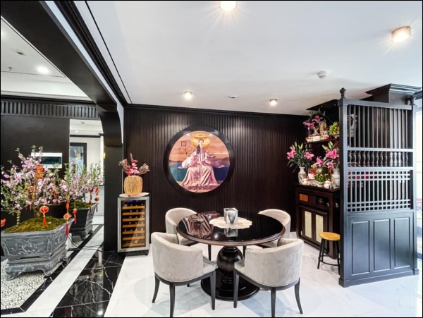 Không gian nhà mới đẳng cấp quý tộc của Phương Oanh, Tết đến càng thêm sang chảnh nhờ đầu tư hoành tráng-2
