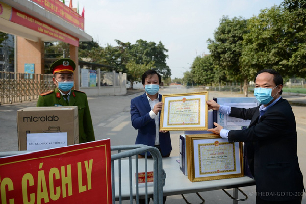 Tết đến sớm trong khu cách ly Trường Tiểu học Xuân Phương-10