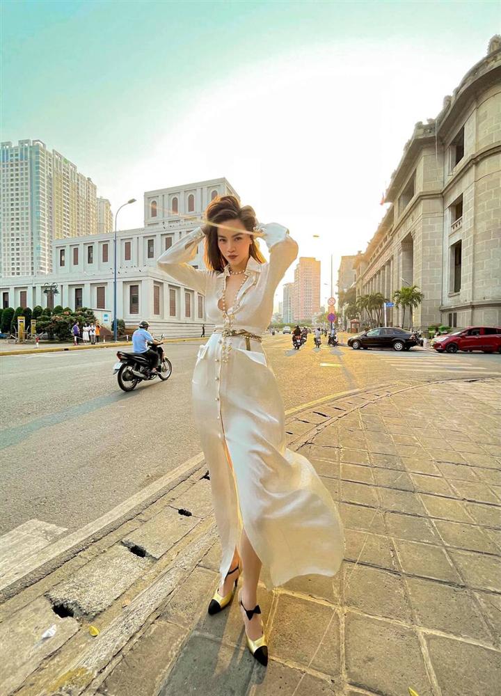 Hà Hồ vừa comeback đã diện cả loạt váy áo ít ai dám mặc, netizen mê mẩn vì thần thái và body đỉnh cao-4