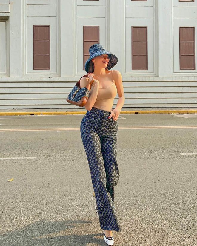 Hà Hồ vừa comeback đã diện cả loạt váy áo ít ai dám mặc, netizen mê mẩn vì thần thái và body đỉnh cao-9