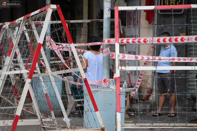 Phong tỏa khu Mả Lạng quận 1 vì ca mắc Covid-19 mới là nhân viên bốc xếp hàng hóa tại sân bay Tân Sơn Nhất-6