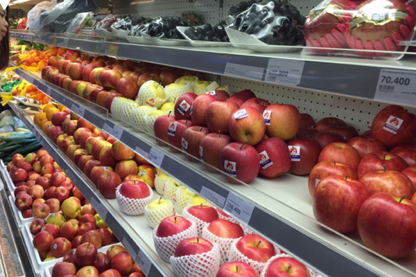 Hoa tươi giá rẻ như rau, chị em rủ nhau ‘giải cứu’ cho dân làng-4