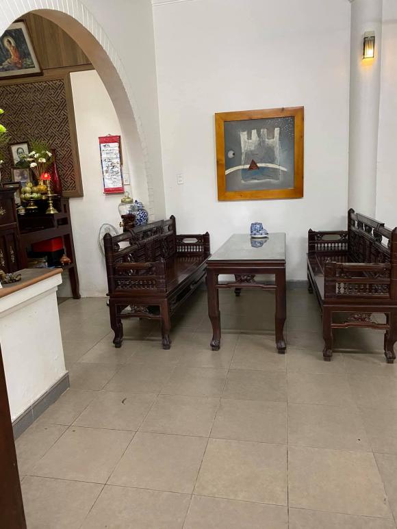 Loạt sao Vbiz ngỡ ngàng trước dinh thự 21 tỷ của Long Nhật ở Huế trang trí hoành tráng đón năm mới-2