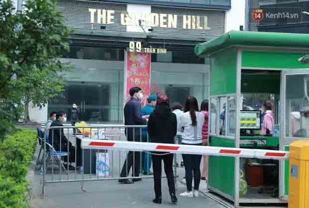 Trích xuất camera, BN 2009 ở CC Garden Hill (Hà Nội) không tự giác cách ly, 2 lần xuống tầng 1 chung cư gội đầu-1