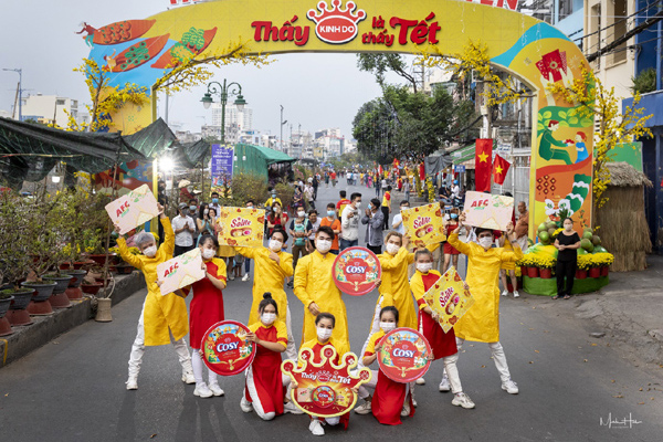 Cây lêkima giá 5 tỷ đồng tại chợ hoa miền Tây-4