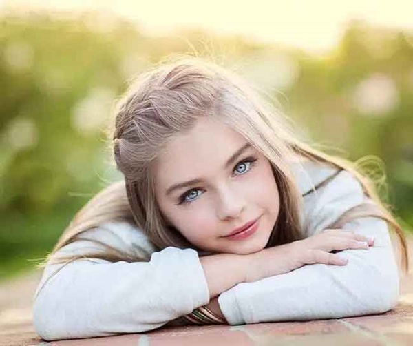 Cô bé đẹp không góc chết được đánh giá là 1 trong 5 bé gái xinh nhất thế giới, lọt top 100 gương mặt đẹp nhất hành tinh giờ ra sao?-1