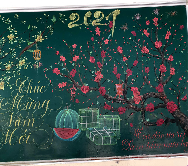Chỉ sau 3 tiếng đồng hồ, cô giáo hô biến bảng xanh phấn trắng thành bức hoạ chúc mừng năm mới tuyệt đẹp-4