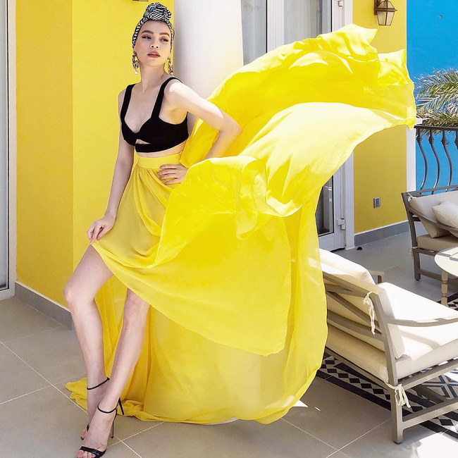 Style biến hóa khôn lường nhưng Hà Hồ bao năm cứ trung thành với một kiểu giày cao gót kéo chân vi diệu-7