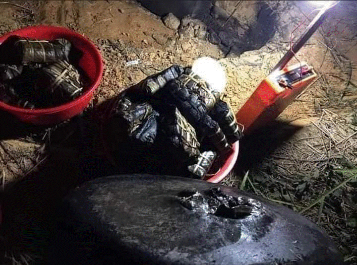 Mải xem review phim, thanh niên làm cháy đen mẻ bánh chưng: Chính thức mất Tết từ đây-2