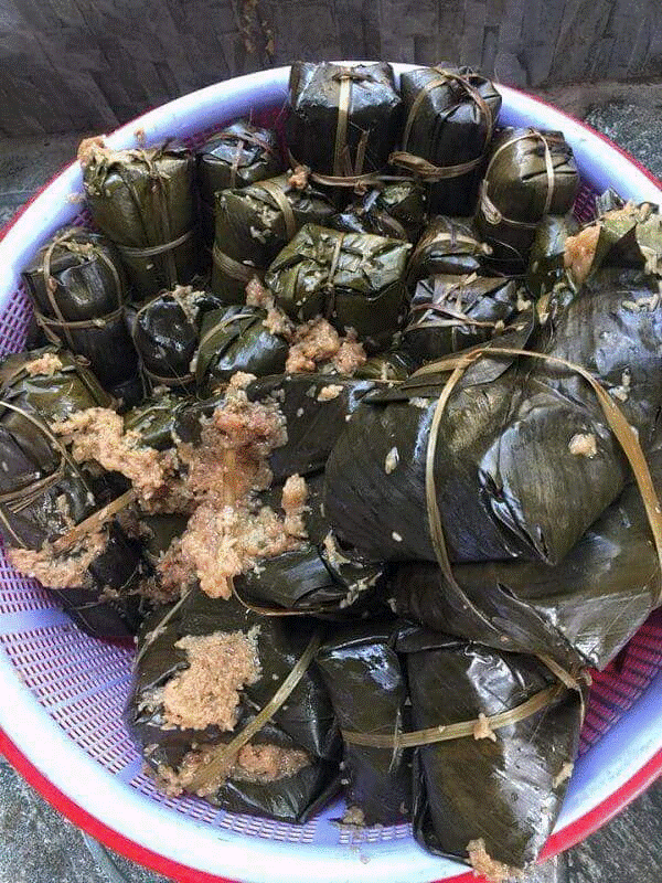 Mải xem review phim, thanh niên làm cháy đen mẻ bánh chưng: Chính thức mất Tết từ đây-8