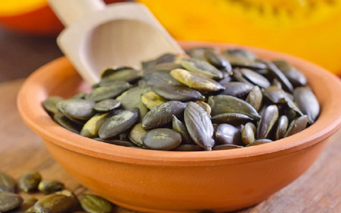 Ăn hạt bí ngô ngày Tết bồi bổ nội tạng, giúp giảm cân nhưng cần lưu ý 4 việc kẻo hại cơ thể-3