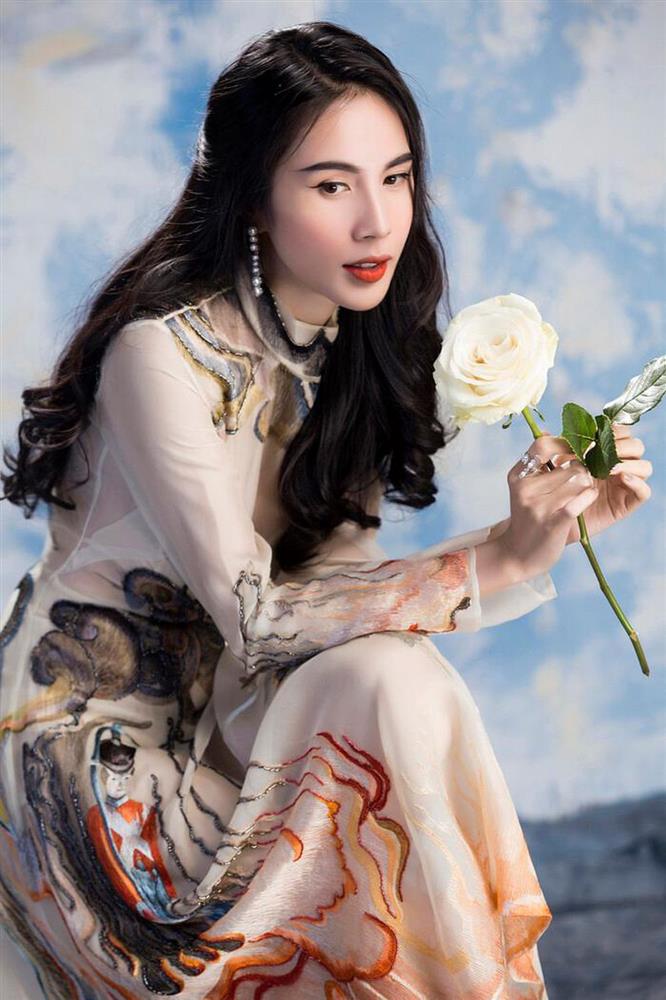 Những ‘nàng Tiên’ trong showbiz: Người cá tính, người gợi cảm nhưng đều là những đại diện tiêu biểu của làng nhạc Việt-2