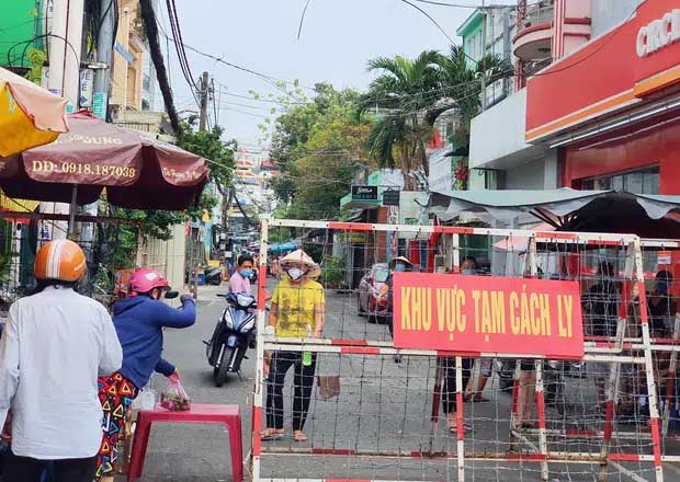 TP.HCM: Ghi nhận thêm 1 trường hợp nghi nhiễm Covid-19 mới là nhân viên sân bay Tân Sơn Nhất-1