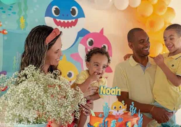 Bé trai trong bức ảnh sinh ra vẫn đang nằm nguyên trong túi ối” từng gây chấn động thế giới vài năm trước giờ ra sao?-7