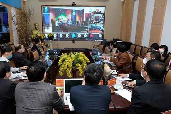 Một bệnh nhân Covid-19 đang diễn biến giống phi công người Anh