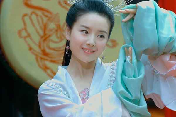 Đổng Khiết: Từ ngọc nữ thanh thuần đến trà xanh mưu mô hãm hại chồng cũ và cái kết không thể vực dậy nổi trong Cbiz-18