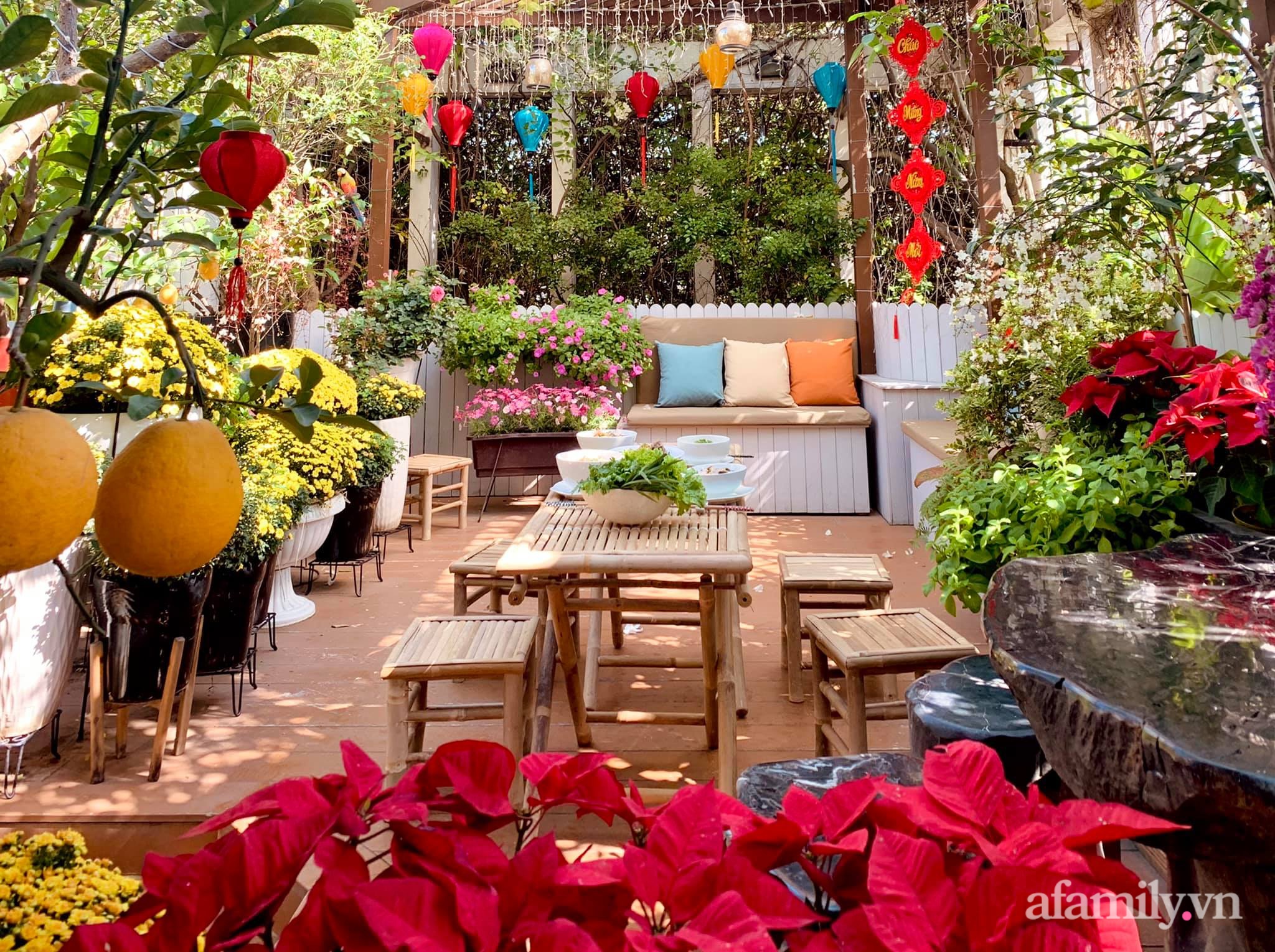 Mùng 1 đầu năm cùng ghé thăm sân thượng mang sắc màu Tết truyền thống của mẹ đảm ở Sài Gòn-1