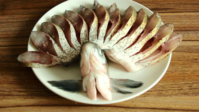 Cá hấp chim công - Món ăn mang tới may mắn cho năm mới-5