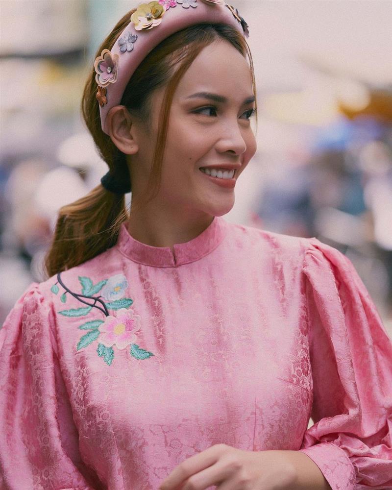 5 kiểu tóc sao Việt để khi diện áo dài: Đều rất xinh và sang, lên hình sống ảo lại càng lung linh-6