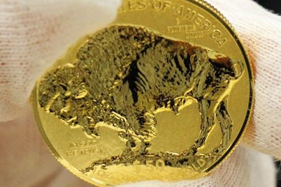 Giá vàng hôm nay 13/2: Áp lực chốt lời, giảm giá mạnh