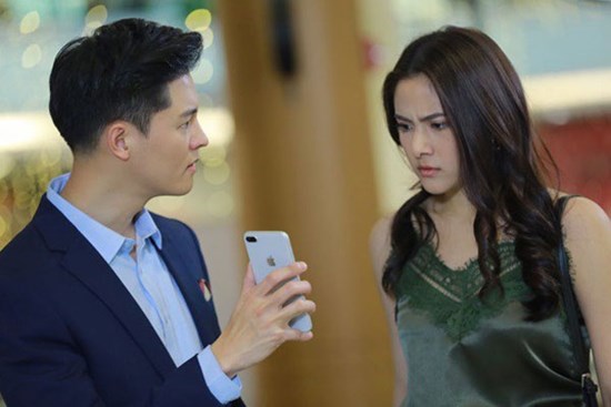 Không tin vợ nên gửi hết tiền cho mẹ giữ, ly hôn xong tôi ngồi bệt dưới sàn khóc