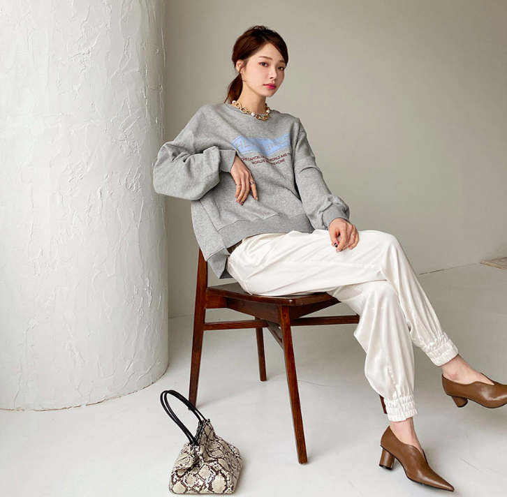 30 giây để tiến hóa quần ống rộng thành dáng quần xịn sò giống Hà Hồ, diện đi chúc Tết đẹp hết ý-10