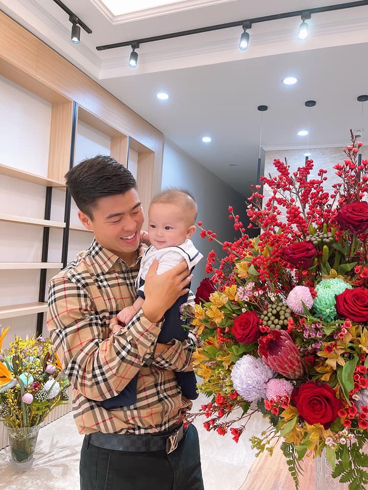 Dàn WAGs Việt đọ sắc ngày đầu năm mới: team chưa chồng xinh đẹp rạng ngời, chiếm trọn spotlight của hội mẹ bỉm sữa-19