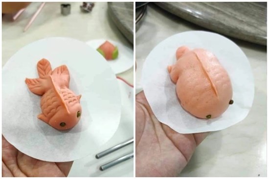Ai cũng phát sốt với chiếc bánh bao hình con cá siêu dễ thương, nhưng đến khi hấp xong thì chú cá 