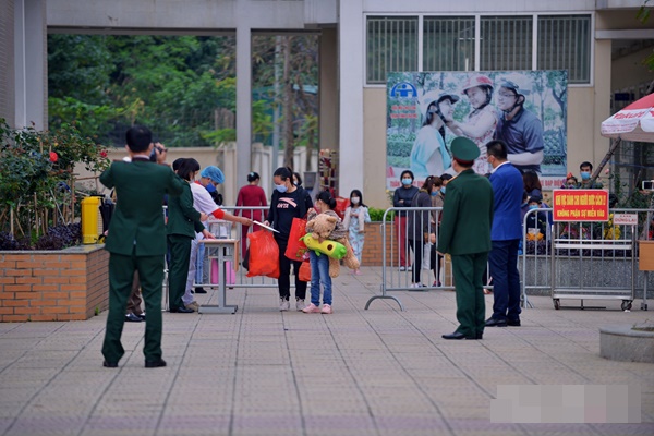 HS Trường Xuân Phương học trực tuyến trong điều kiện cách ly tại nhà thế nào?-1