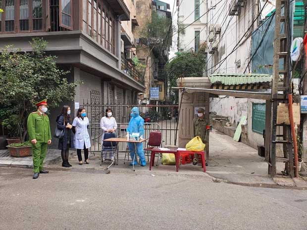 Hà Nội: Phong tỏa nơi ở của ca dương tính SARS-CoV-2 mới tại quận Ba Đình-1