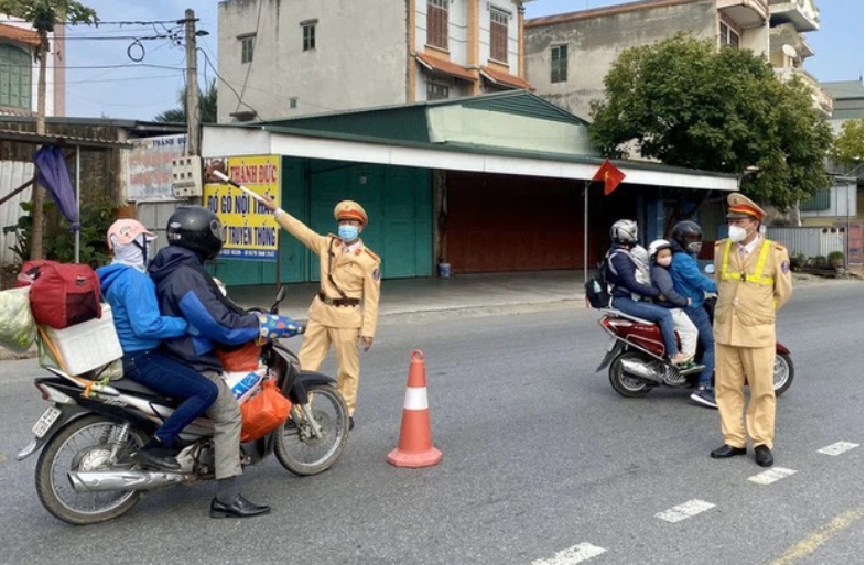 Người về Hải Dương ăn Tết vội vã rời đi trước giờ G giãn cách xã hội-2